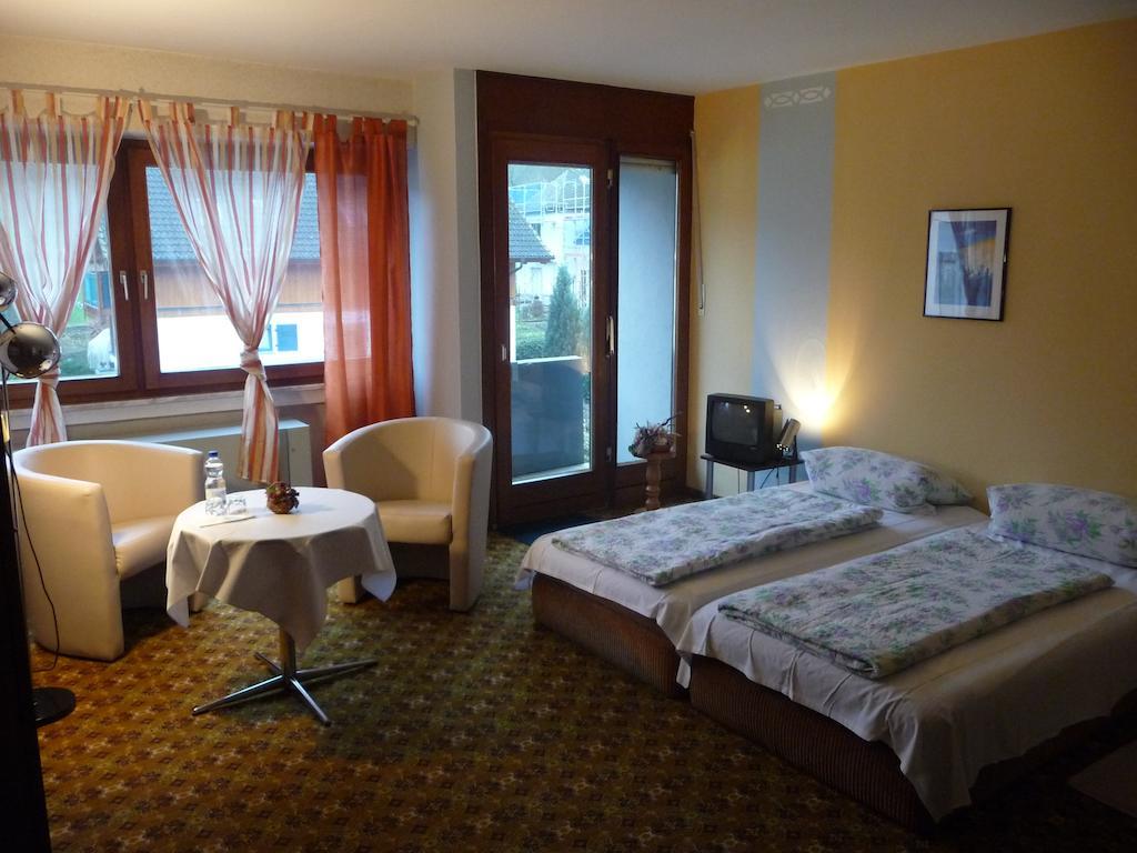 Hotel-Garni-Sonnenlay Bernkastel-Kues Oda fotoğraf